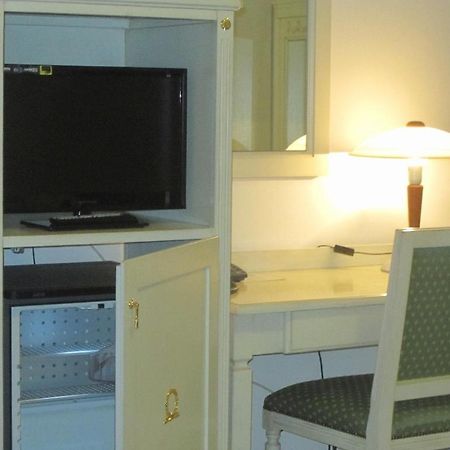 Hotel Vecchio Convento Bareggio Εξωτερικό φωτογραφία