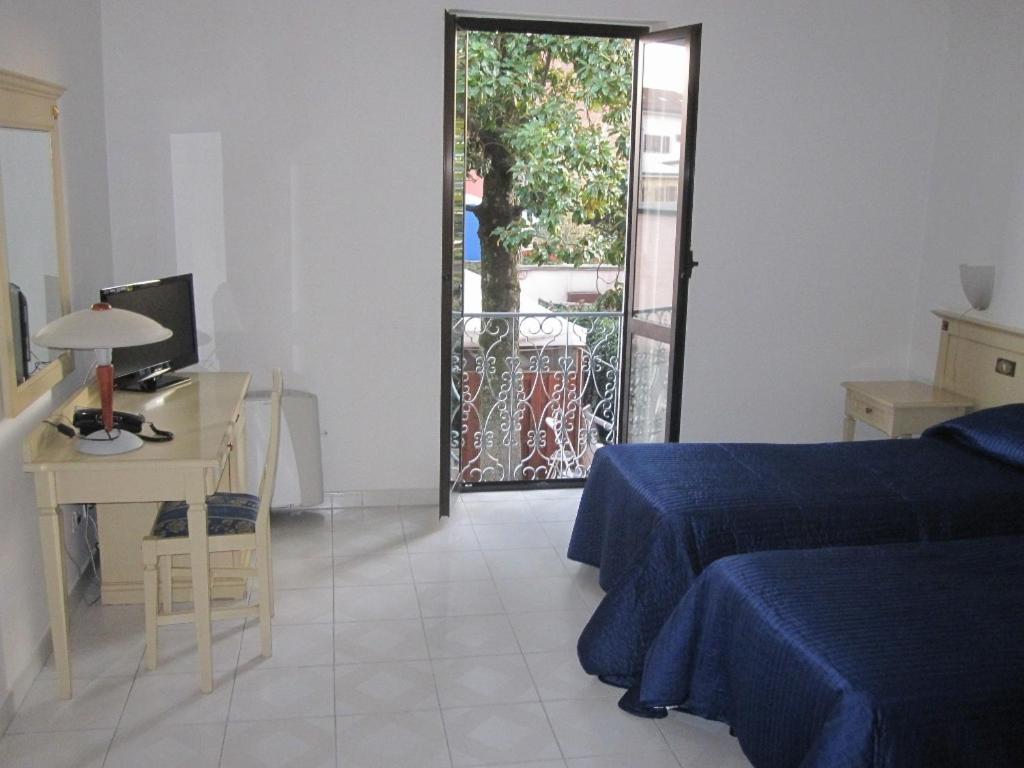 Hotel Vecchio Convento Bareggio Δωμάτιο φωτογραφία